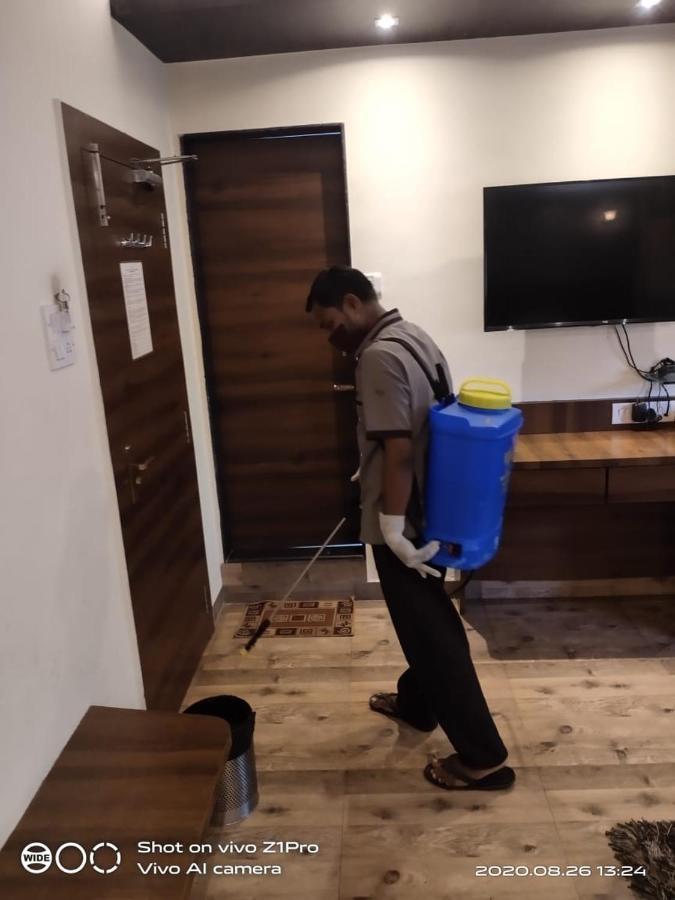 מומביי Hotel Regal Palace מראה חיצוני תמונה