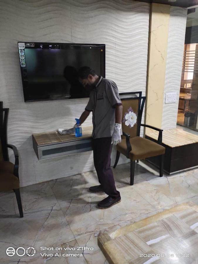 מומביי Hotel Regal Palace מראה חיצוני תמונה