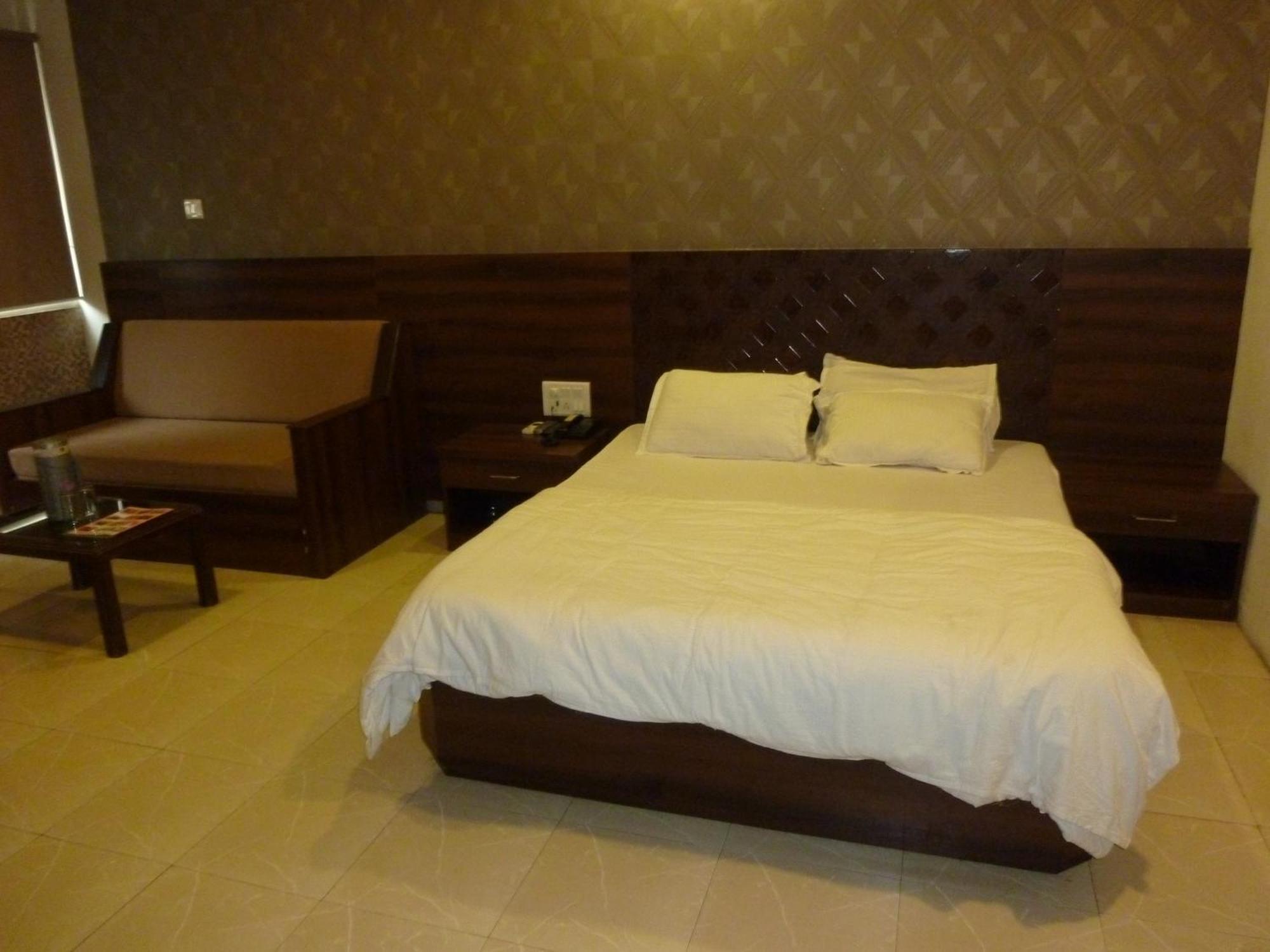 מומביי Hotel Regal Palace חדר תמונה