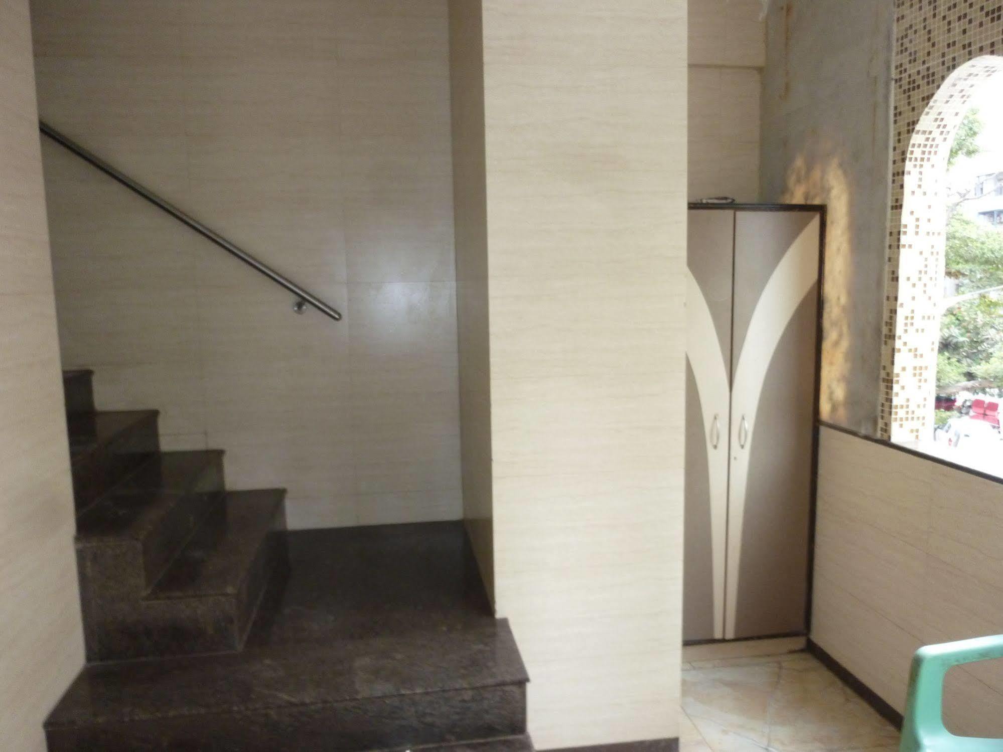 מומביי Hotel Regal Palace מראה חיצוני תמונה