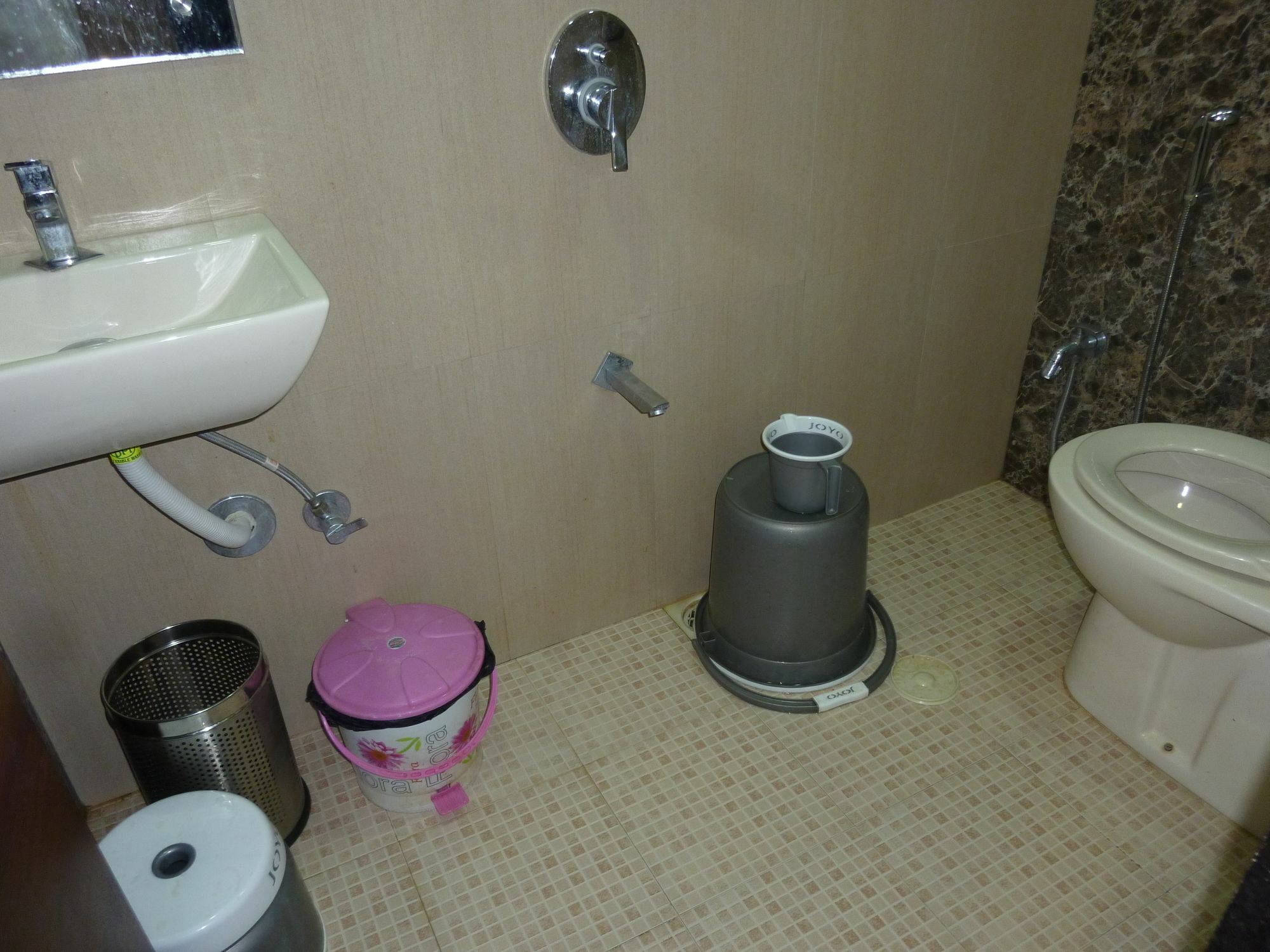 מומביי Hotel Regal Palace מראה חיצוני תמונה
